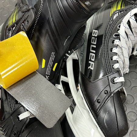 LIGHT защита языка на коньки