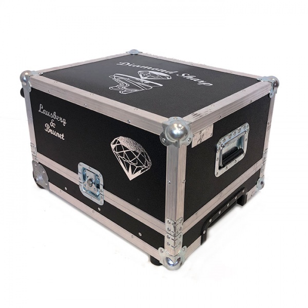 Транспортировочный кейс на колесах с телескоп. ручкой Dimond Sharp